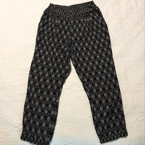Garnet Hill Size XS - Black & White Joggers - Elastic Waist & 100% Cotton